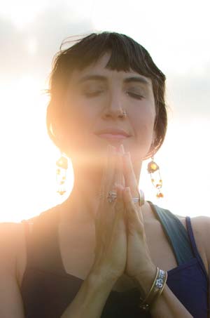 Karlie Lemos - One Yoga Teacher Karlie Lemos - One Yoga Teacher