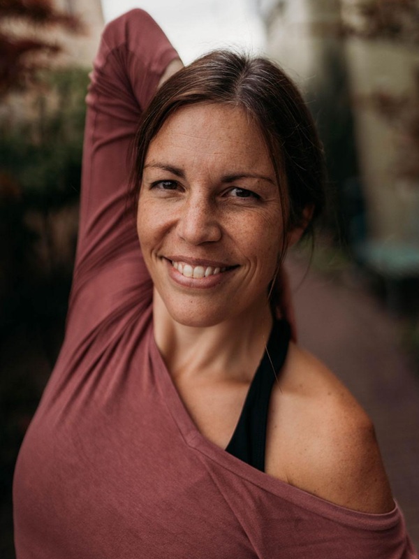 HawaH - One Yoga Teacher